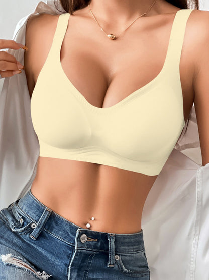 Comfortable Wireless Four-Row Hook Sports Bra