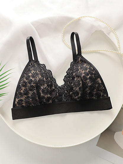 Comfort Fit Wireless Bra with Breathable French Lace