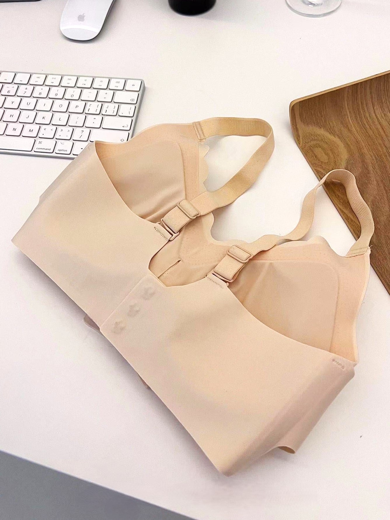 Comfortable Front Closure Seamless Wireless Push-up Bra