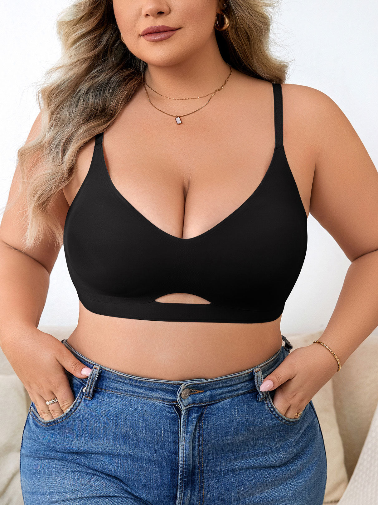 Plus Size Simple Seamless Hollow Out Wireless Bra Black