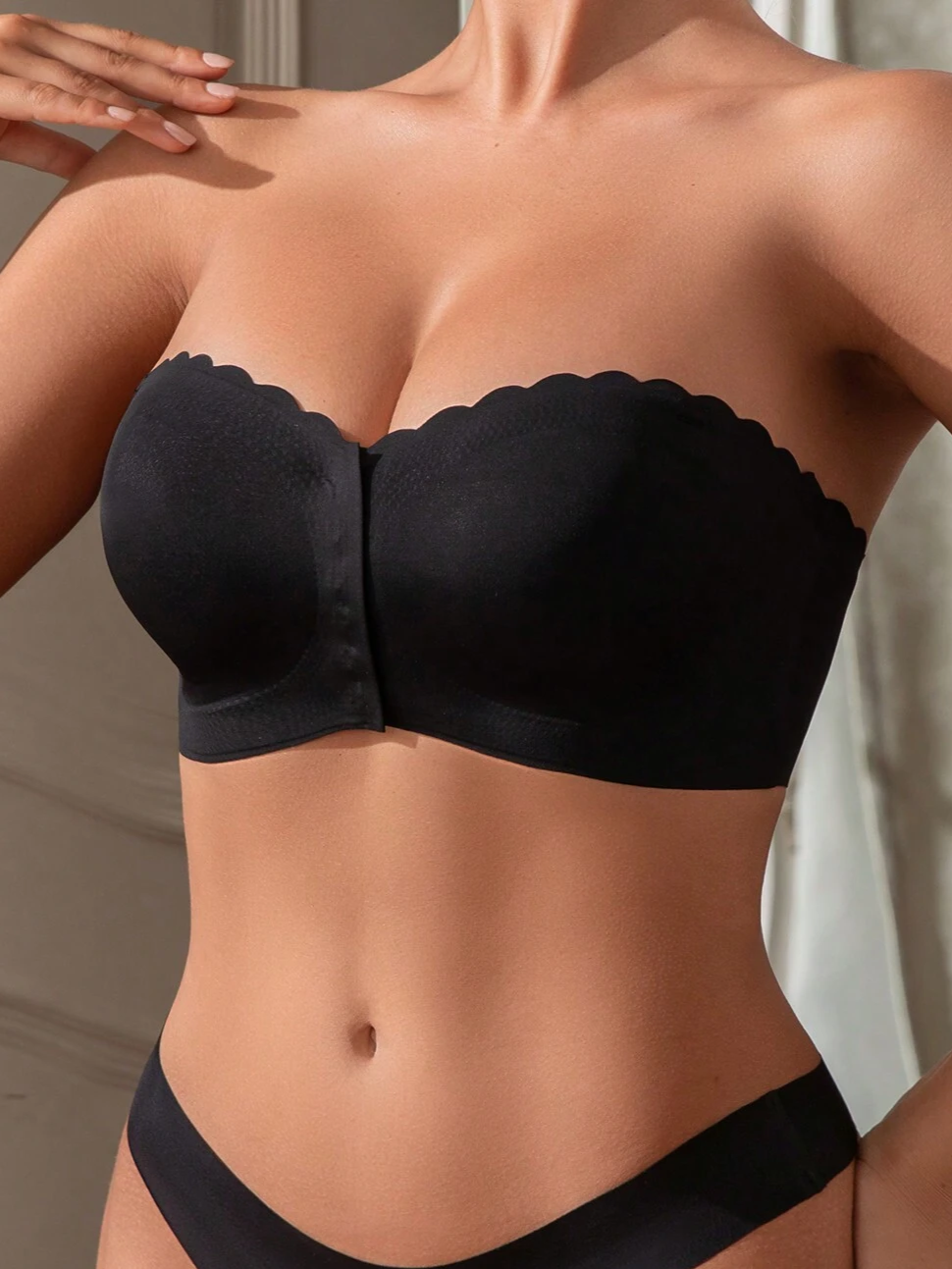 Front Closure Wireless Strapless Bra Black