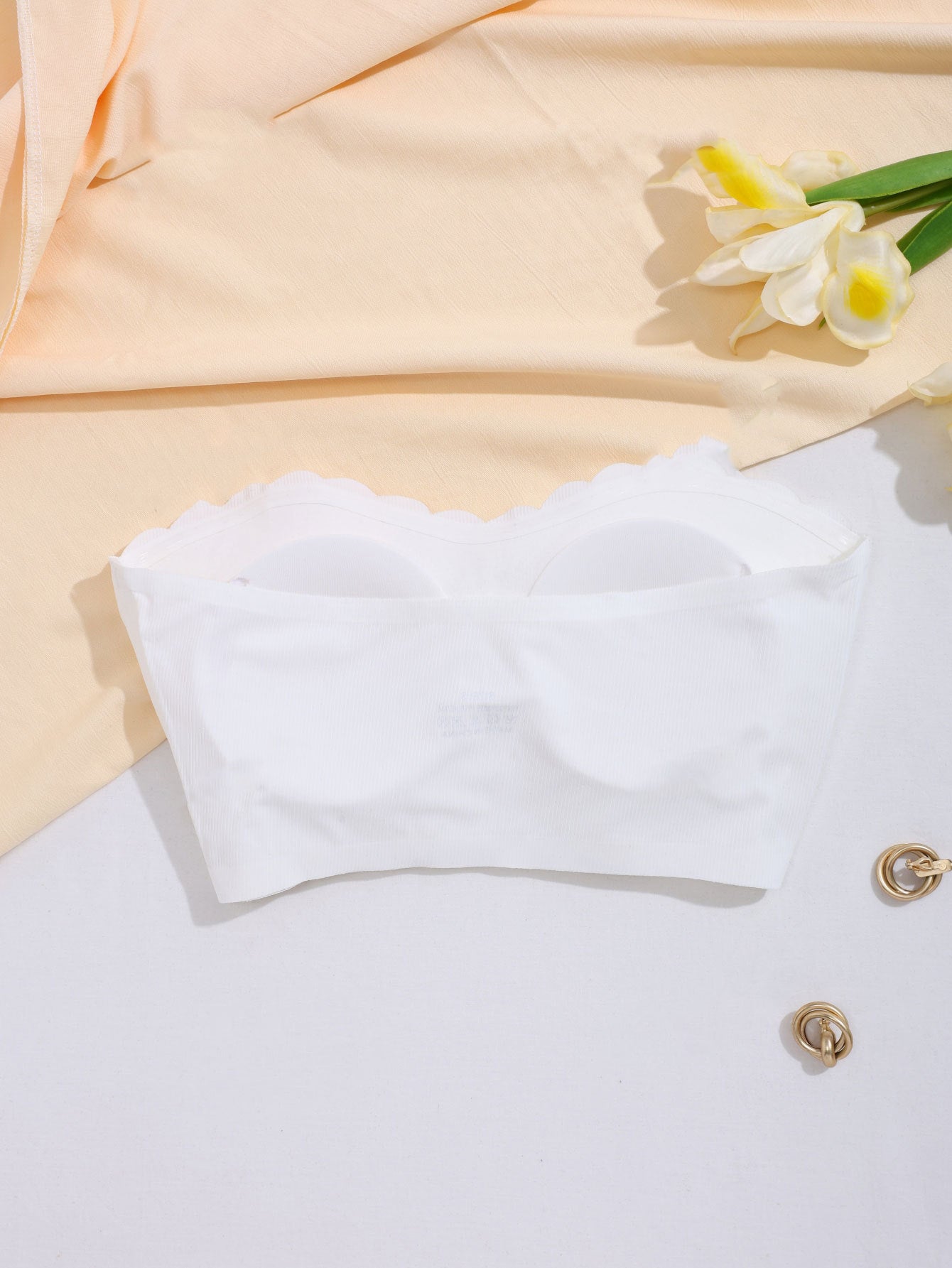 Wire-free Comfort Pleated Bandeau Bra White