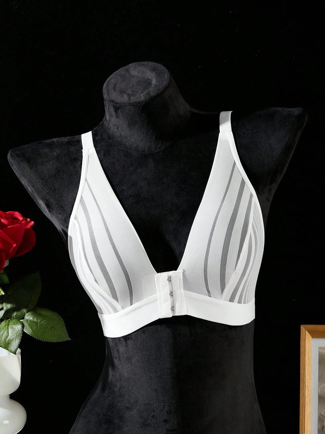 Front-Clasp Lace Patchwork Sheer Lightweight Wireless Bra White