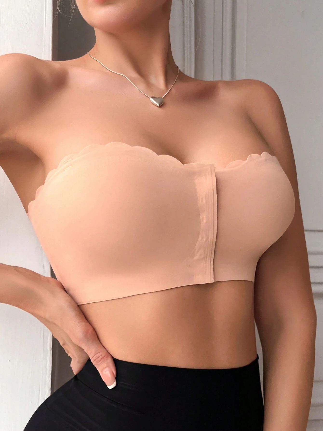 Front Closure Wireless Strapless Bra Pink