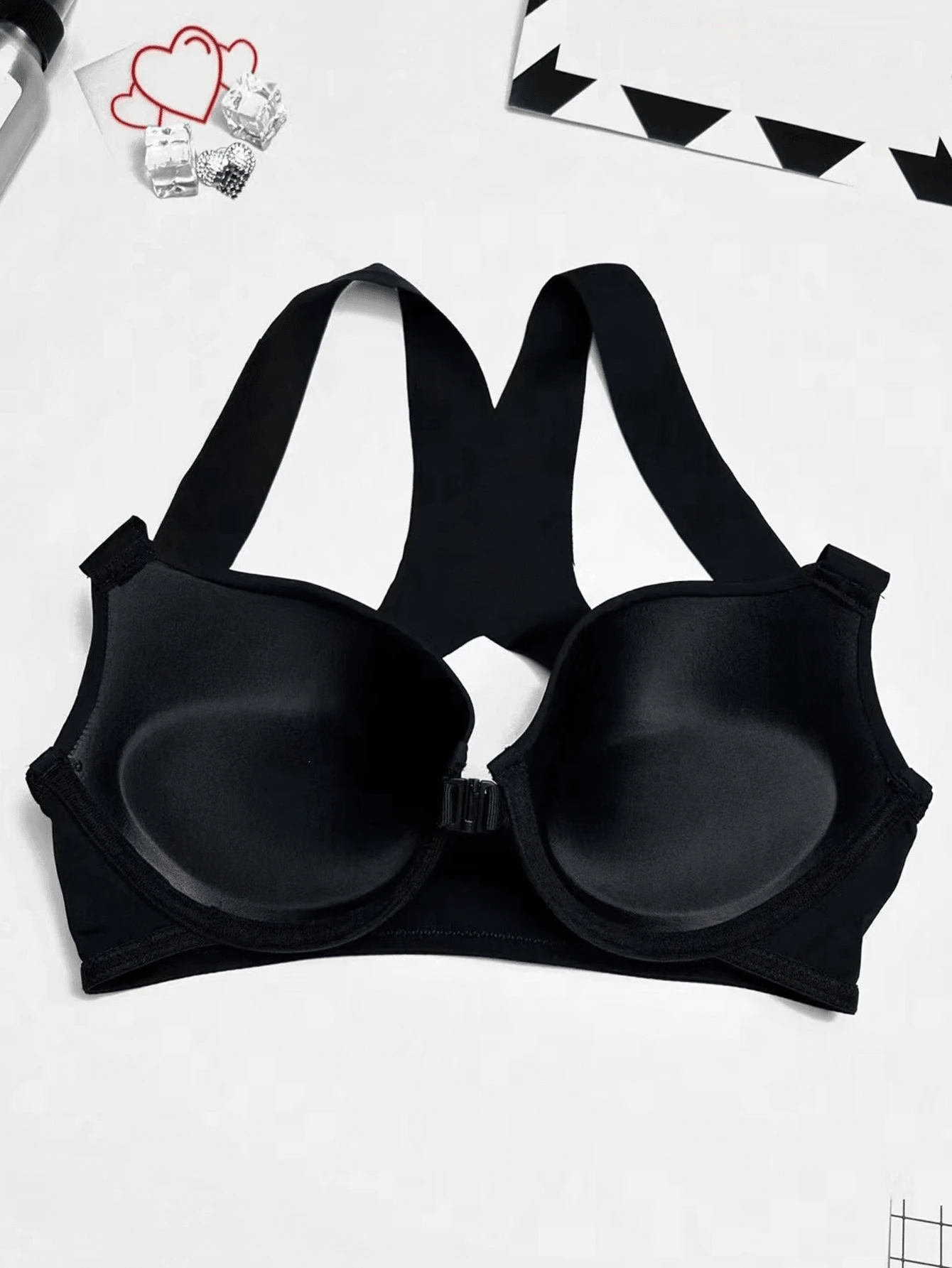 Minimalist Casual Front Closure Sexy Backless Crossed Shoulder Strap Adjustable Seamless Push Up Sport Yoga Bra